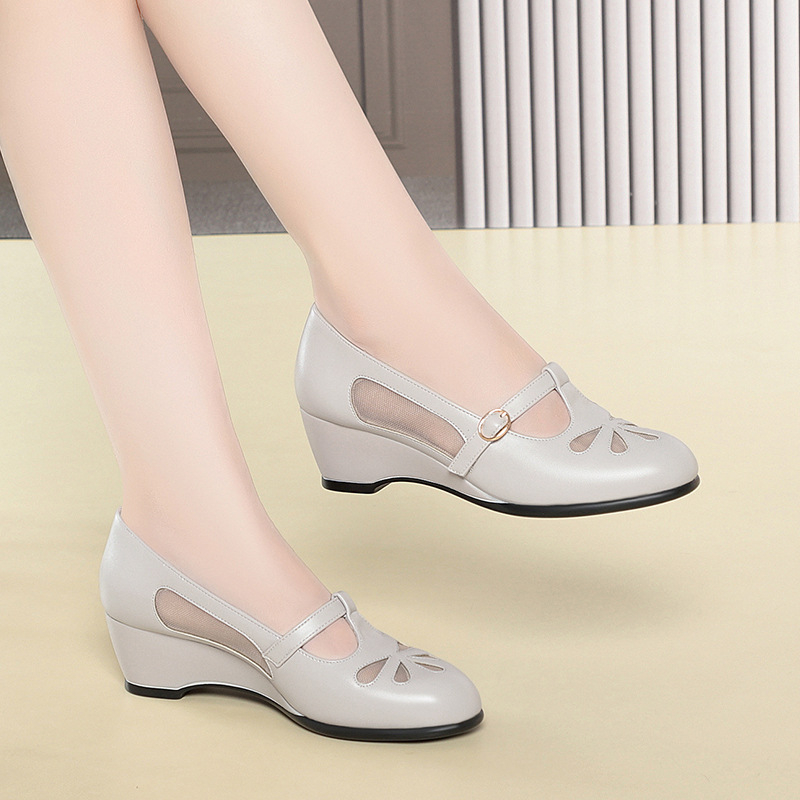 중년 여성 여름 메쉬 컷아웃 웨지힐 슈즈 가볍고 부드러 - Women'S Fashion Shoes 리뷰 및 가격